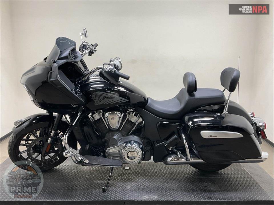 2022 Indian Motorcycle CHALLENGER LIMITED (BLACK) — фото 3