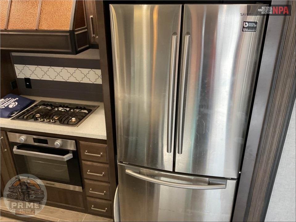 2019 Keystone Rv M-3651 RL - ALPINE FIFTH WHEEL SERIES — фото 17