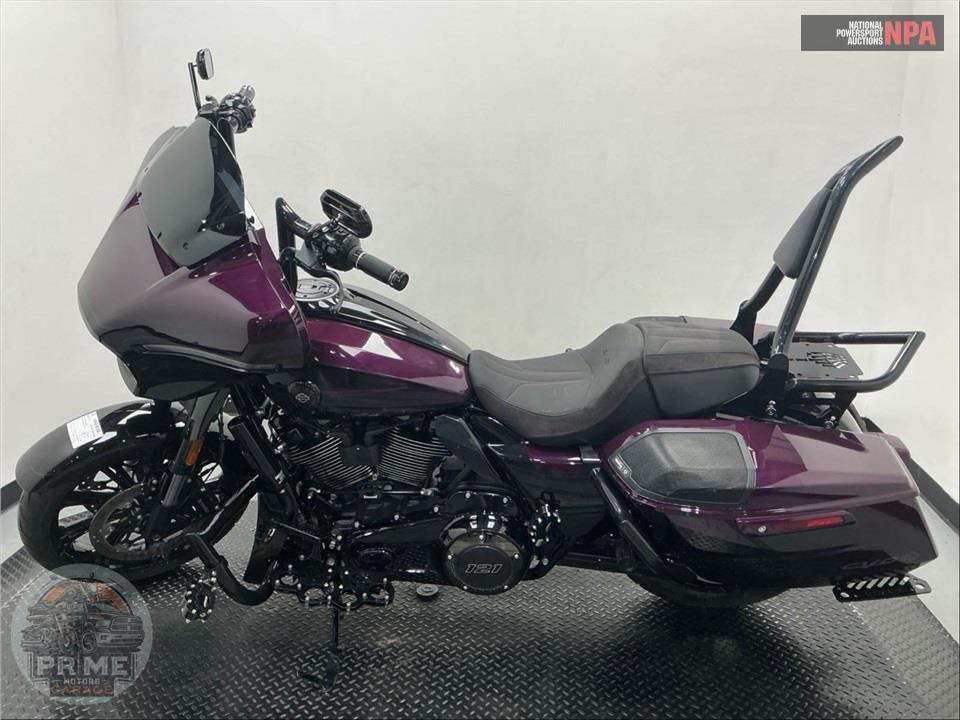2025 Harley-Davidson FLHXSE CVO STREET GLIDE — фото 3