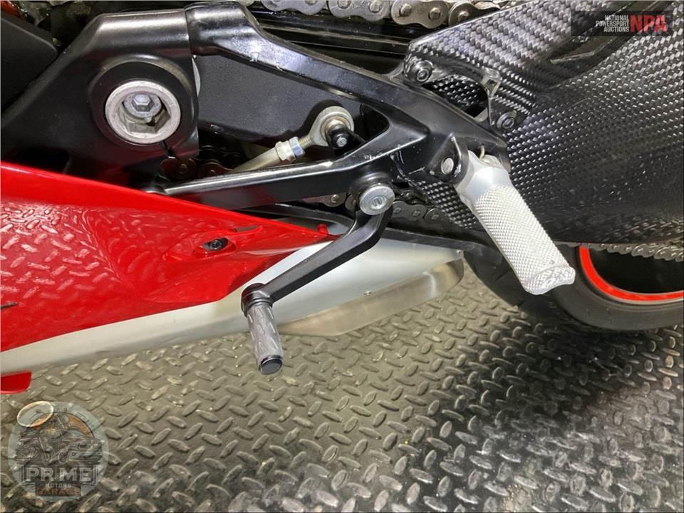 2024 Ducati PANIGALE V4 R — фото 39