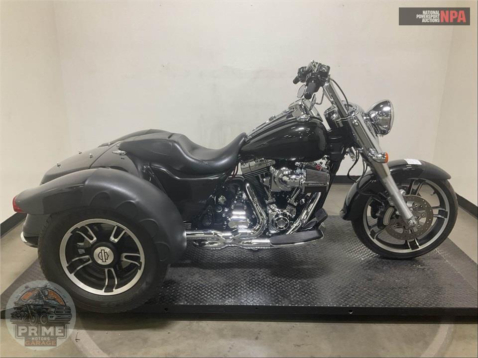 2016 Harley-Davidson FLRT FREEWHEELER — фото 1