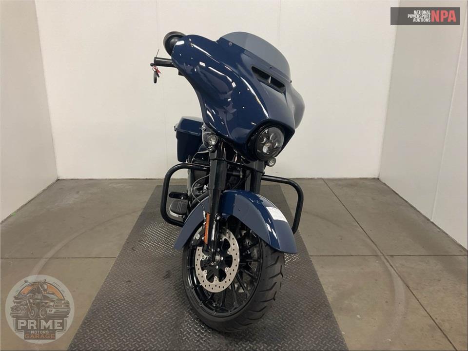 2019 Harley-Davidson FLHXS STREET GLIDE SPECIAL — фото 2