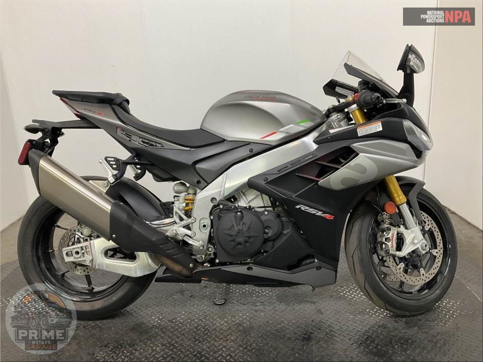 2022 Aprilia RSV4 1100 — фото 1