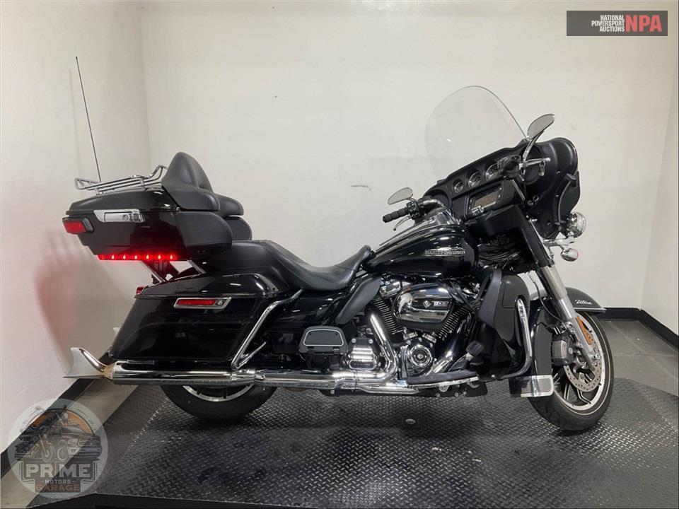 2018 Harley-Davidson FLHTCU ELECTRA GLIDE ULTRA CLASSIC — фото 1