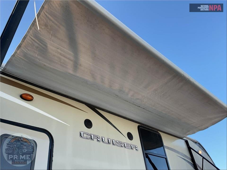 2017 Crossroads Rv M-322 RL - CRUISER FIFTH WHEEL SERIES — фото 33