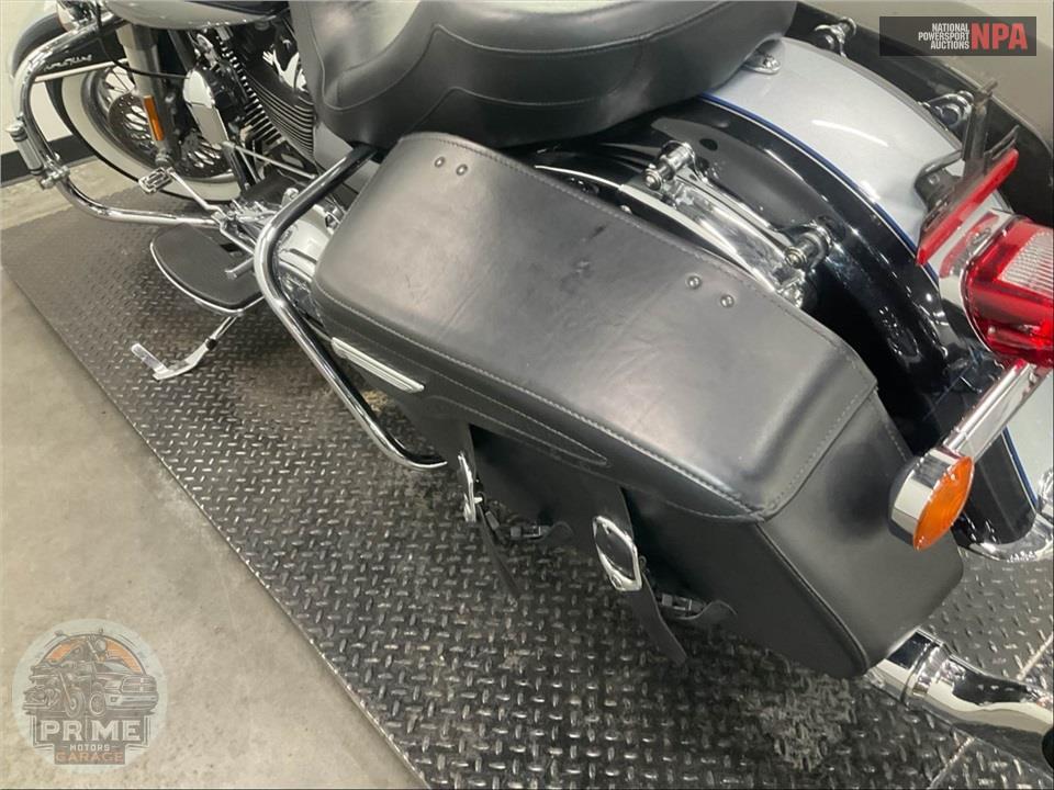 2012 Harley-Davidson FLHRC ROAD KING CLSC — фото 21