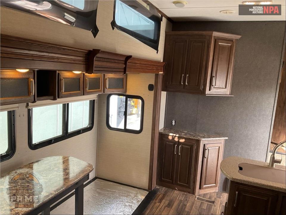 2016 Keystone Rv M-326 SRX - COUGAR TOY HAULER TOY HAULER SERIES — фото 10