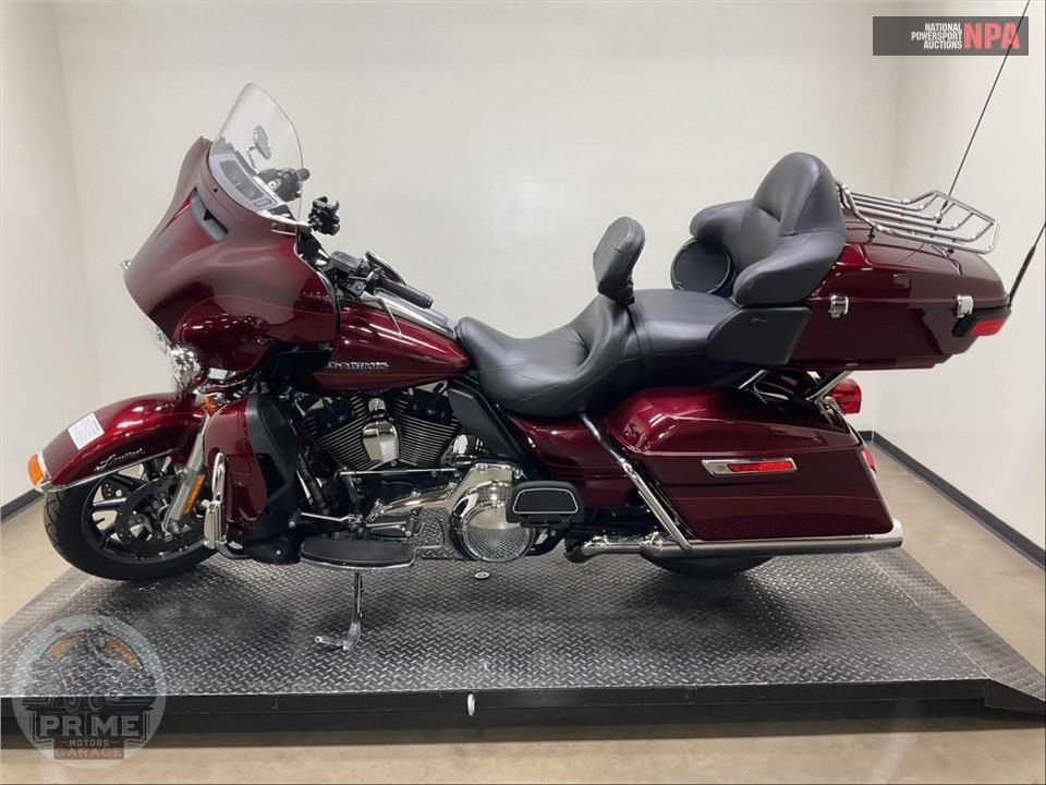 2016 Harley-Davidson FLHTK ELECTRA GLIDE ULTRA LIMITED — фото 3