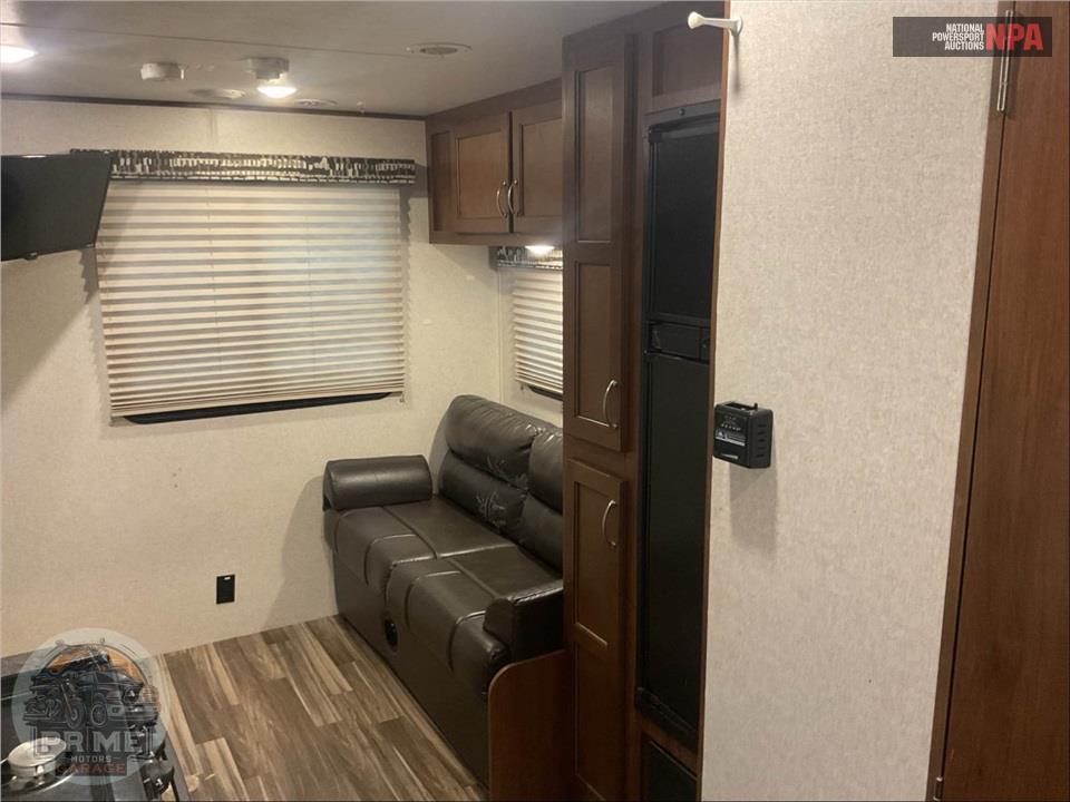 2017 Jayco M-212 QBW - JAY FLIGHT SLX SERIES — фото 6