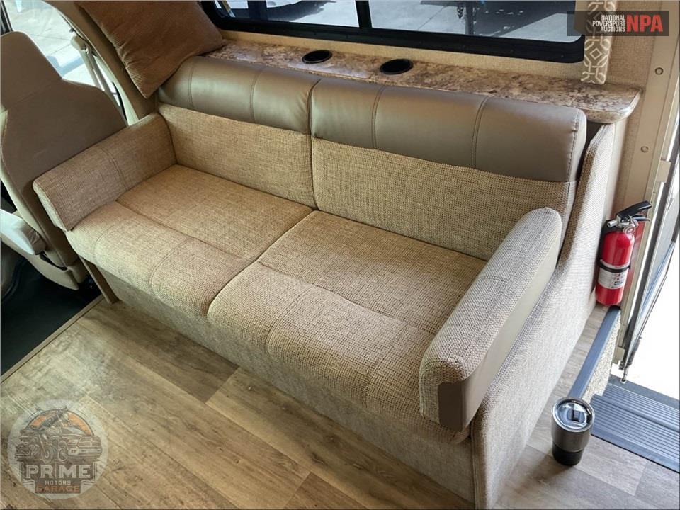 2017 Thor Motor Coach M-29FE E450-V10 - FREEDOM ELITE SERIES — фото 12