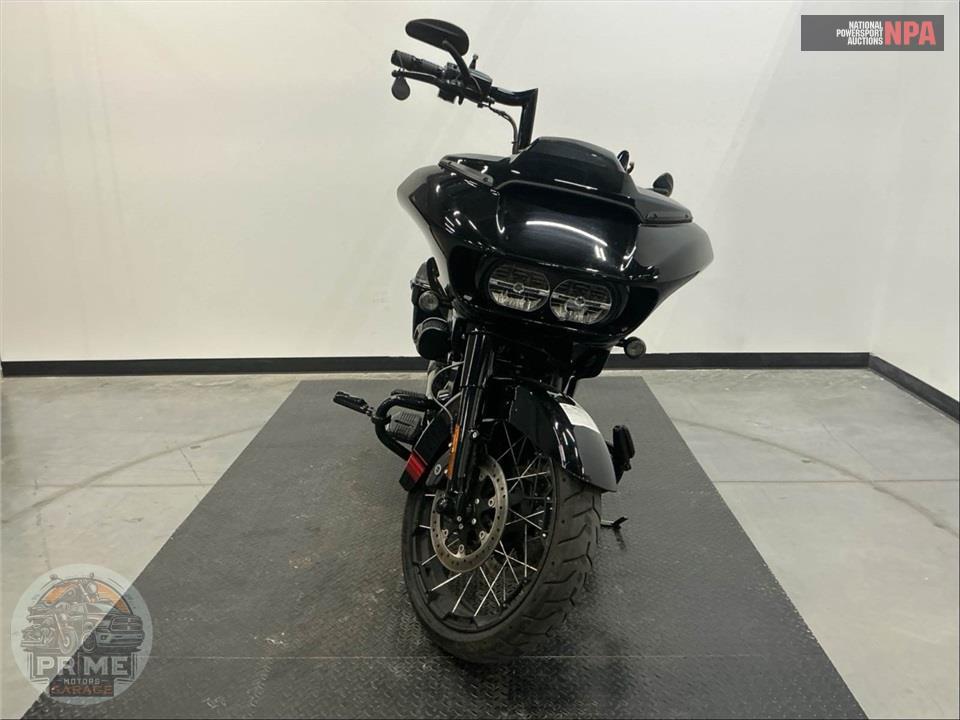 2021 Harley-Davidson FLTRXSE CVO ROAD GLIDE — фото 2