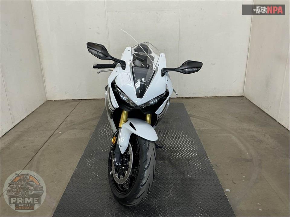 2026 Honda CBR1000RR — фото 2