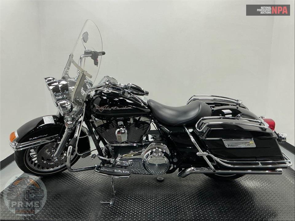 2010 Harley-Davidson FLHR ROAD KING — фото 3