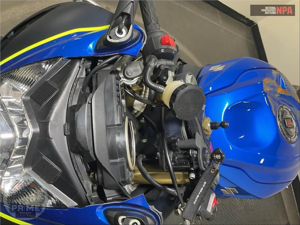 2011 Suzuki GSX-R750L1 — фото 23