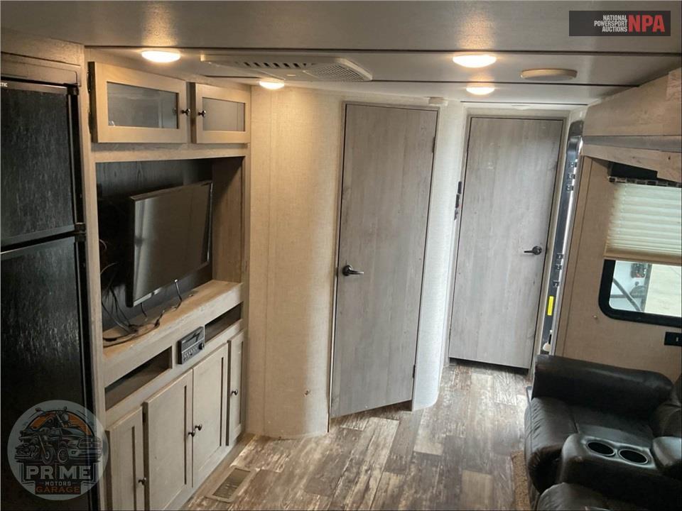 2019 Keystone Rv M-260 UML - OUTBACK ULTRA-LITE SERIES — фото 9