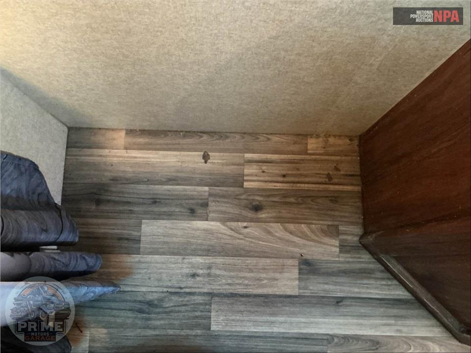 2015 Heartland Rvs M-24BHS - NORTH TRAIL SERIES — фото 23