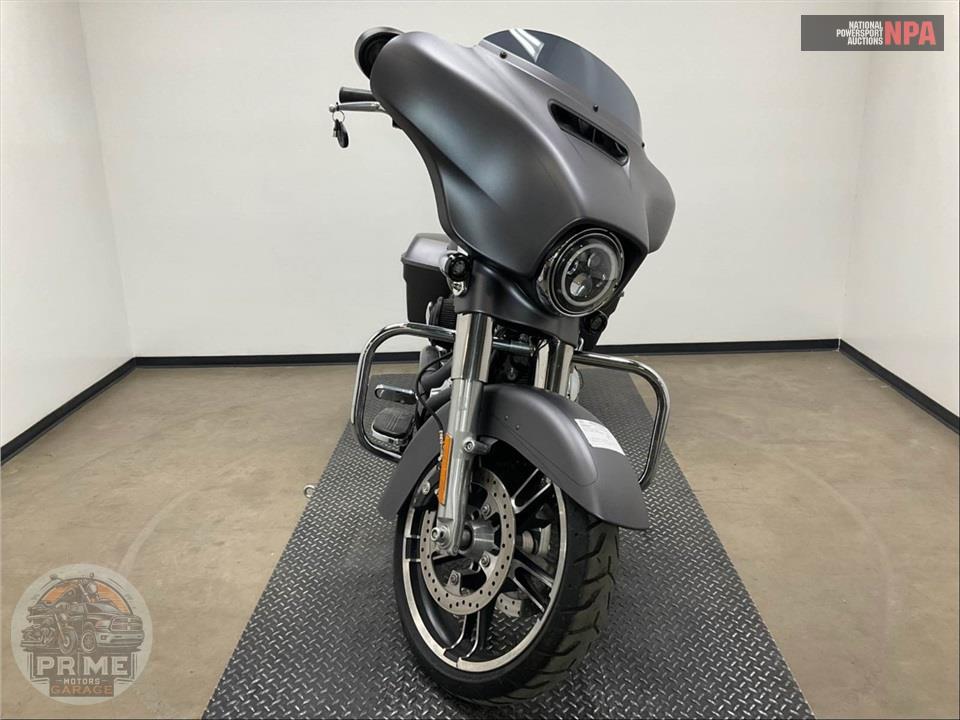 2016 Harley-Davidson FLHXS STREET GLIDE SPECIAL — фото 2