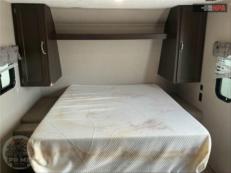 2019 Keystone Rv M-1790 FQ - SUMMERLAND SERIES — фото 10