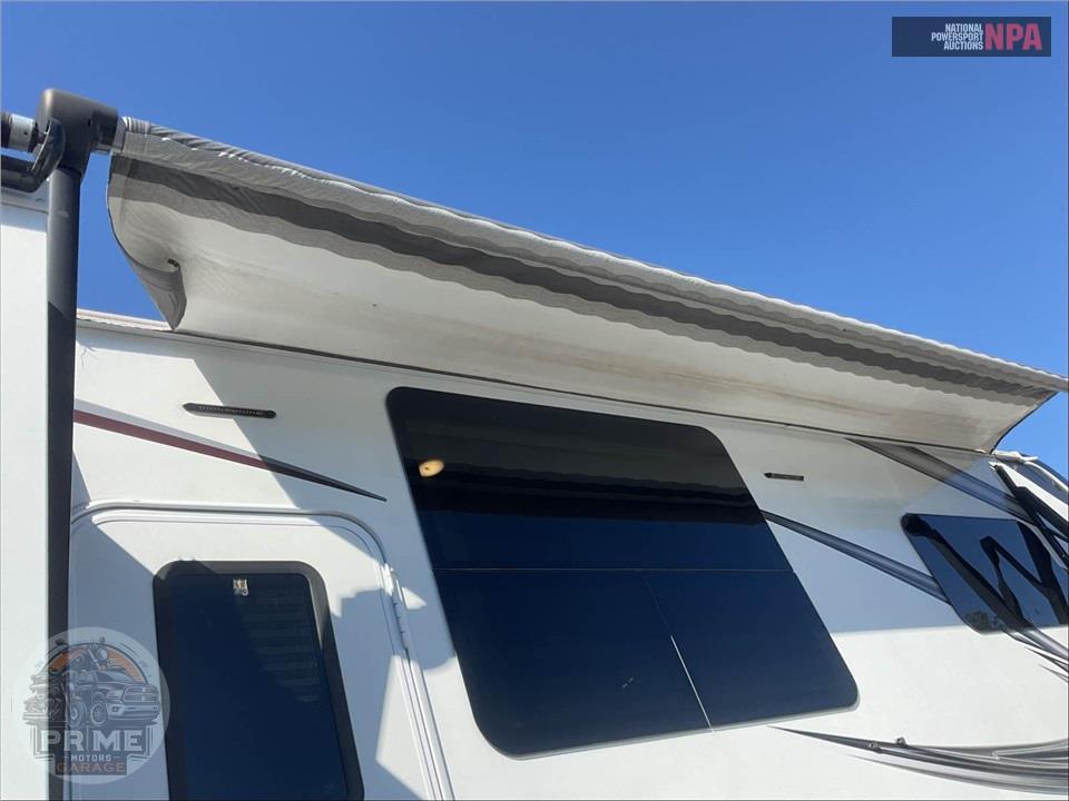 2022 Grand Design Recreational Vehicles M-390RK - SOLITUDE FIFTH WHEEL SERIES — фото 58