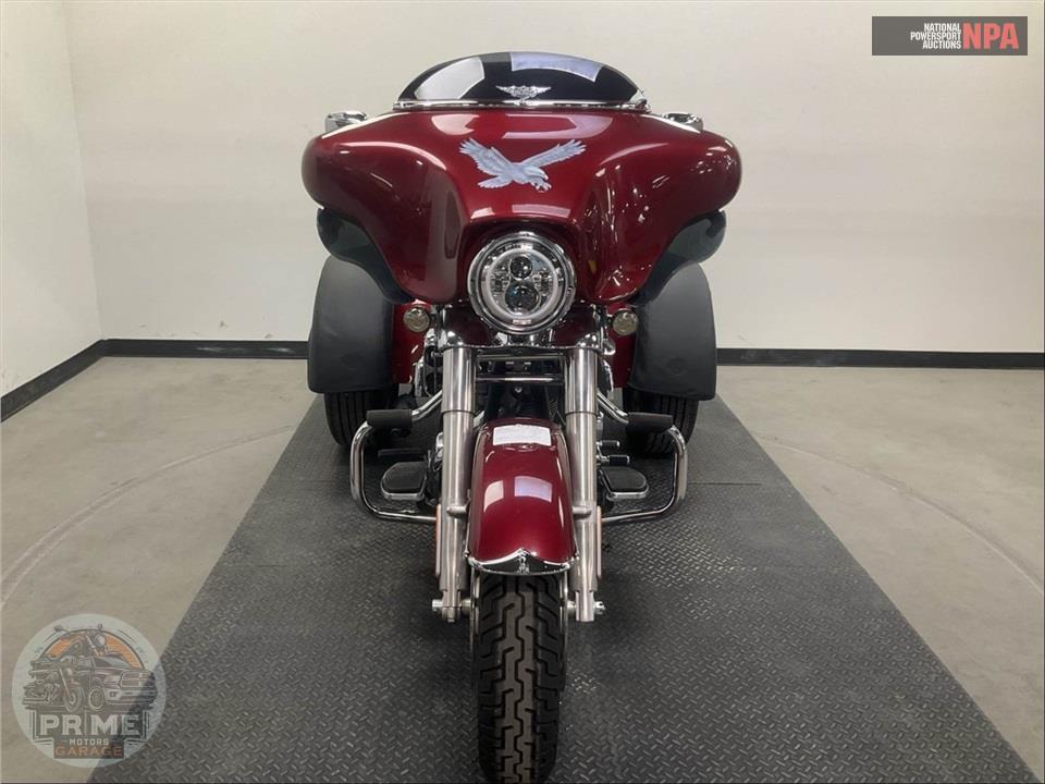 2012 Harley-Davidson FLHTCUTG TRIGLIDE UL CLSC — фото 2