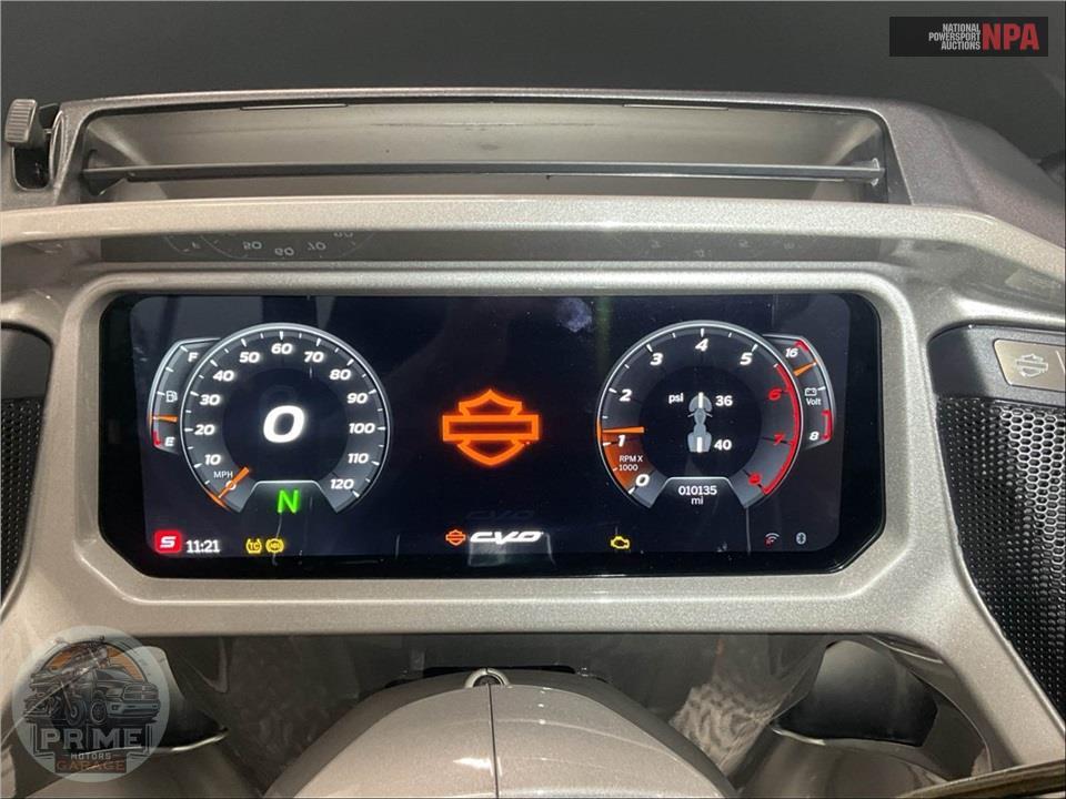 2023 Harley-Davidson FLTRXSE CVO ROAD GLIDE — фото 5