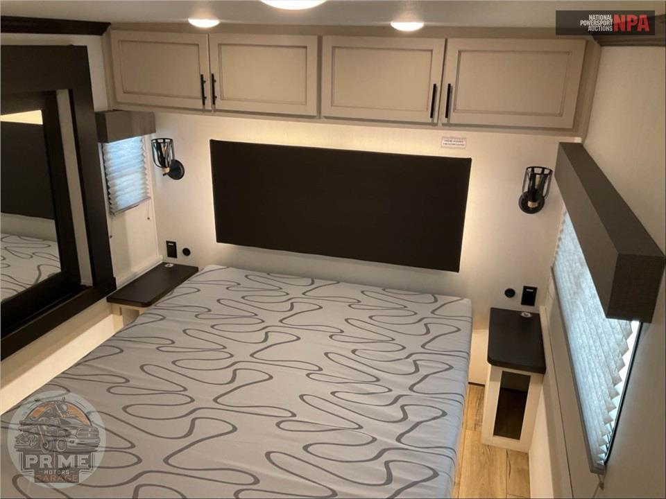 2025 Sabre By Forest River M-37FLL - FIFTH WHEEL SERIES — фото 10