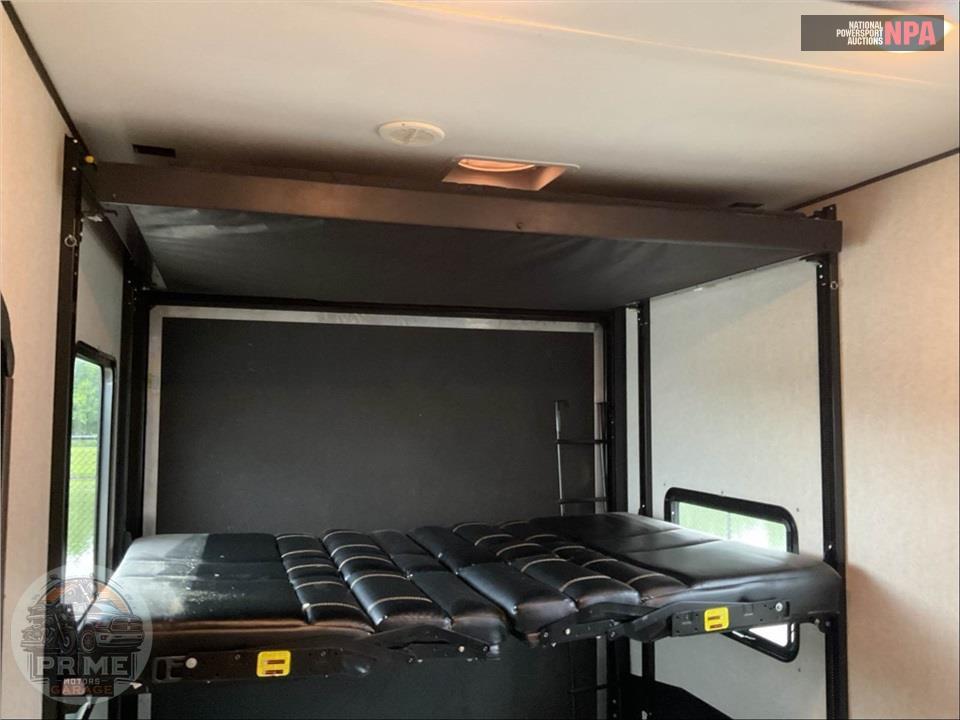 2018 Keystone Rv M-35 - CARBON TOY HAULER SERIES — фото 13