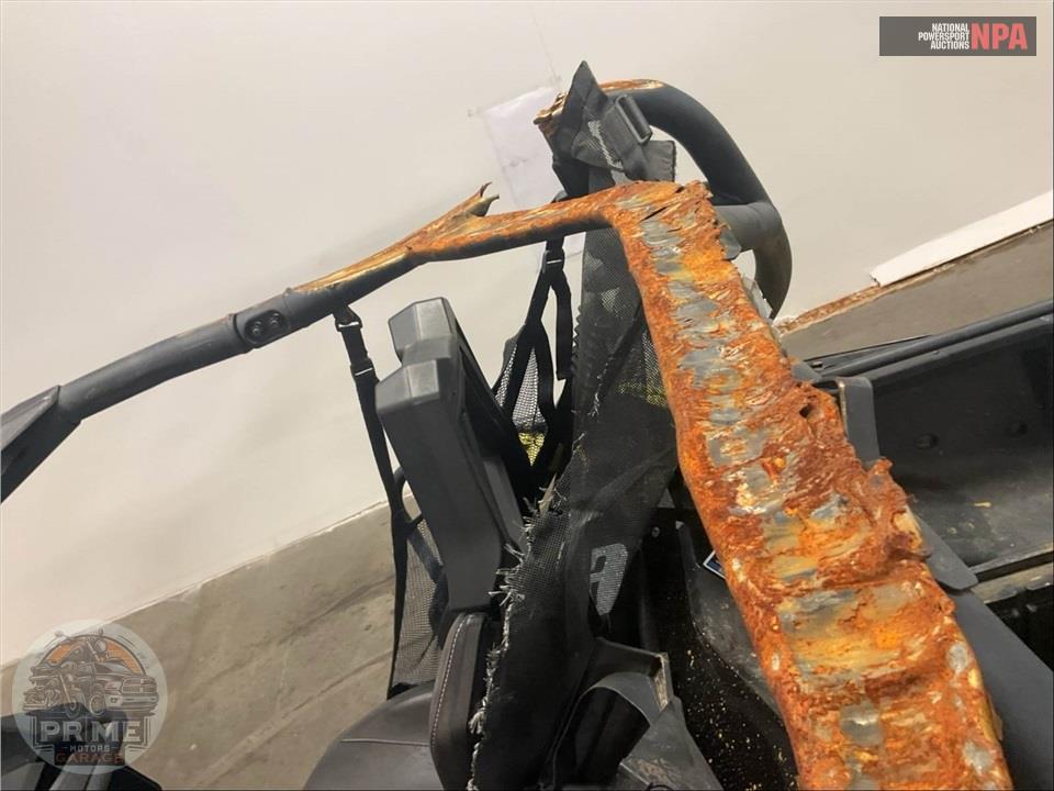 2018 Can-Am COMMANDER 1000R LIMITED — фото 18