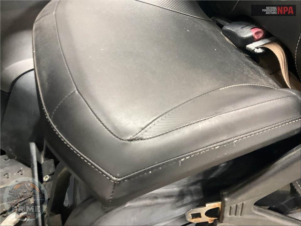 2018 Can-Am COMMANDER 1000R LIMITED — фото 38