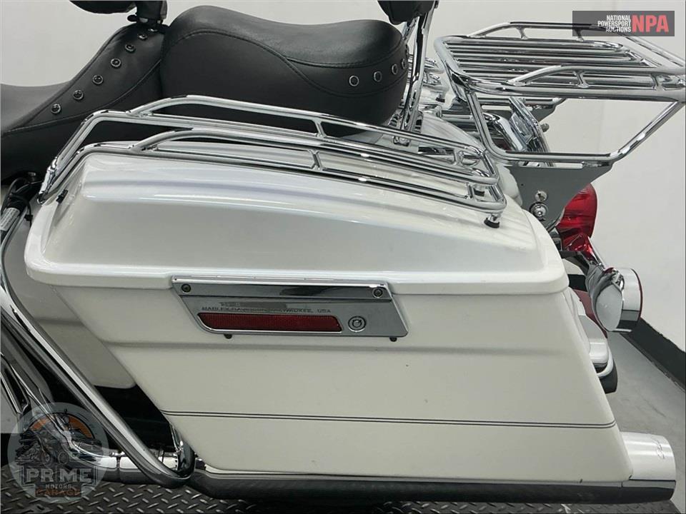 2006 Harley-Davidson FLHRI ROAD KING — фото 17