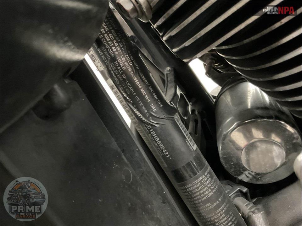 2017 Harley-Davidson FLHTCU ELECTRA GLIDE ULTRA CLASSIC — фото 38