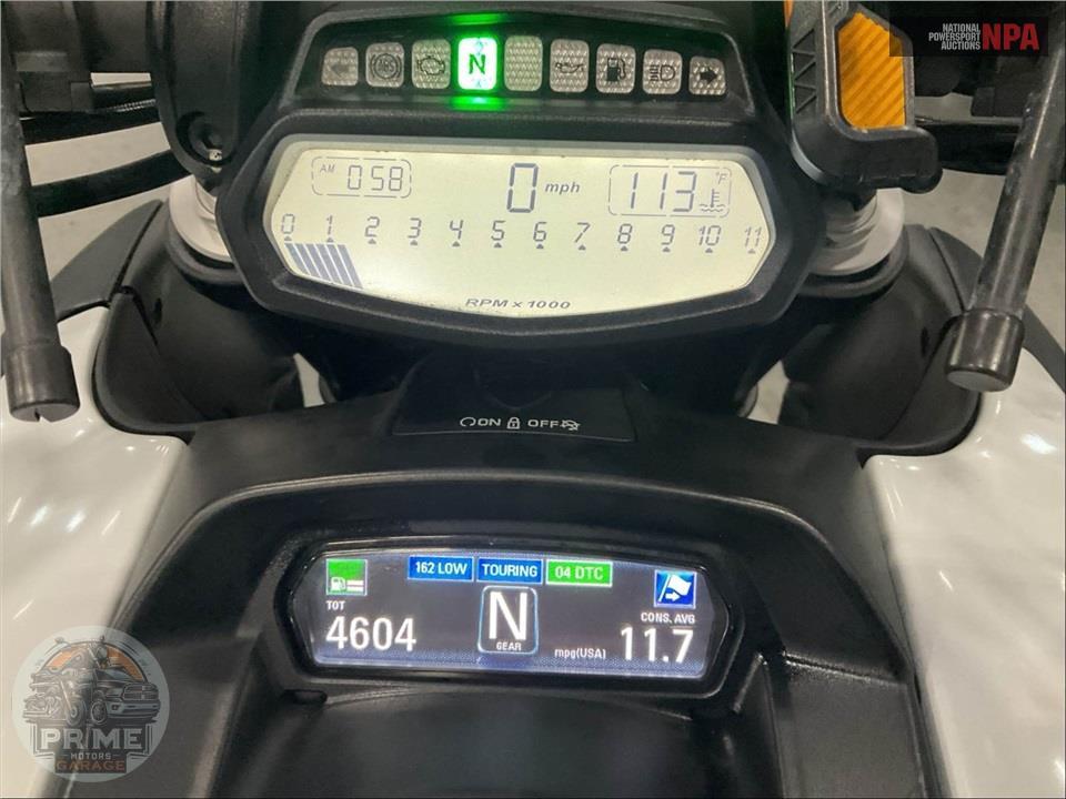 2015 Ducati DIAVEL CARBON WHITE — фото 5