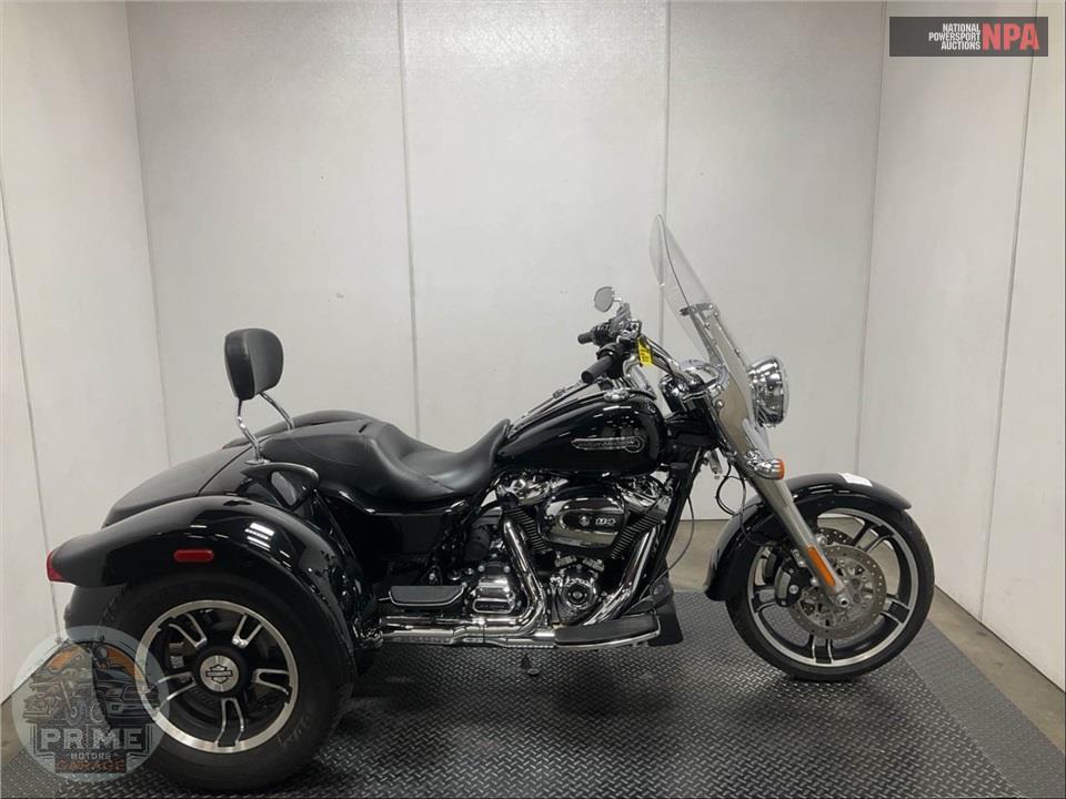 2019 Harley-Davidson FLRT FREEWHEELER — фото 1