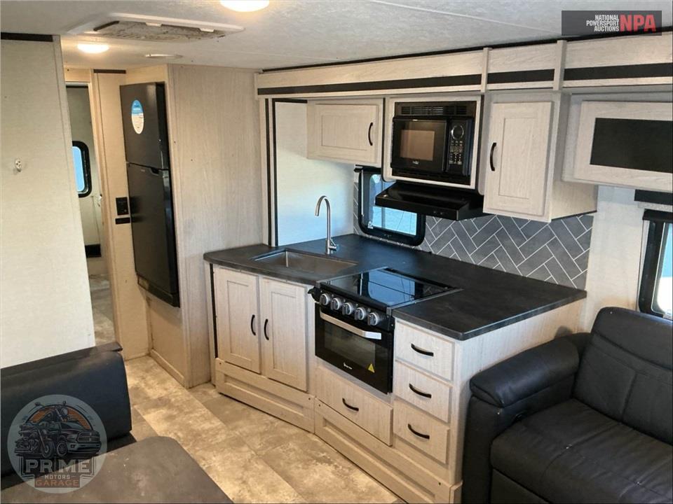 2023 Apex By Coachmen M-300 BHS — фото 9