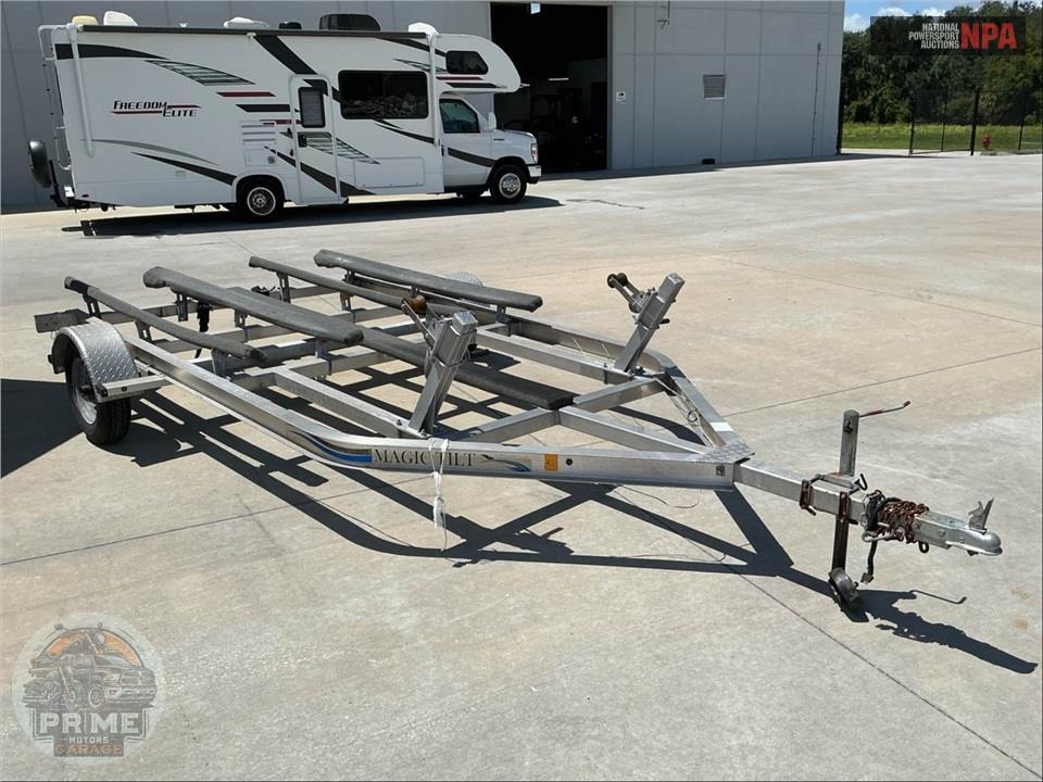 2016 Magic Tilt Trailers DWC2500A — фото 1