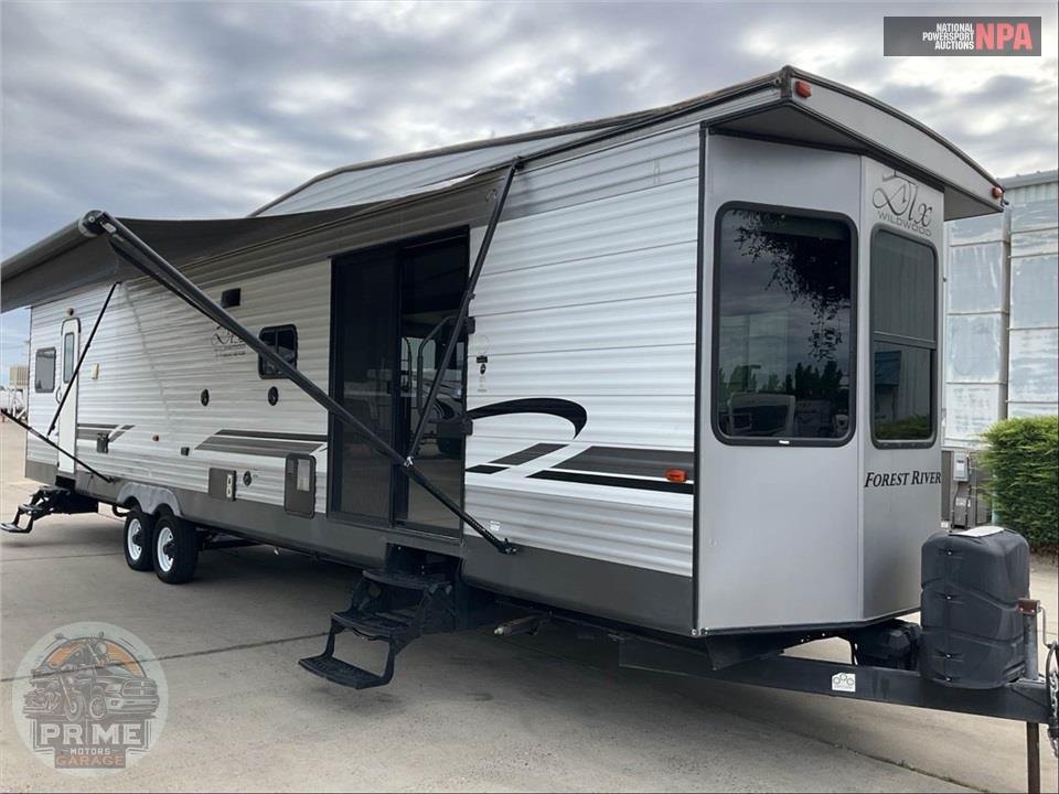 2019 Wildwood By Forest River M-39FDEN DLX Destination Series — фото 1