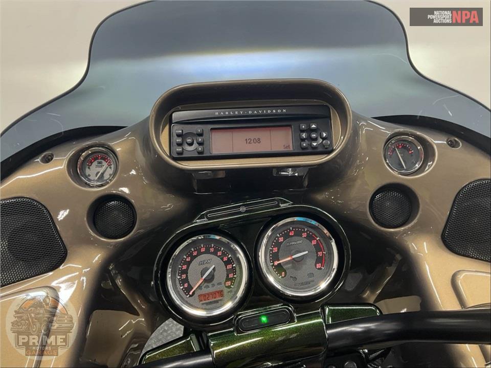 2013 Harley-Davidson FLTRXSE2 SCREAMIN EAGLE — фото 5