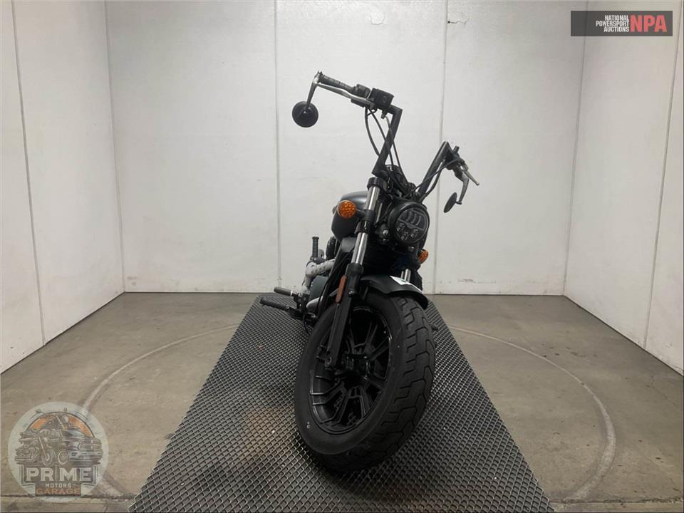 2021 Indian Motorcycle SCOUT BOBBER (ABS, BLACK SMOKE) — фото 2