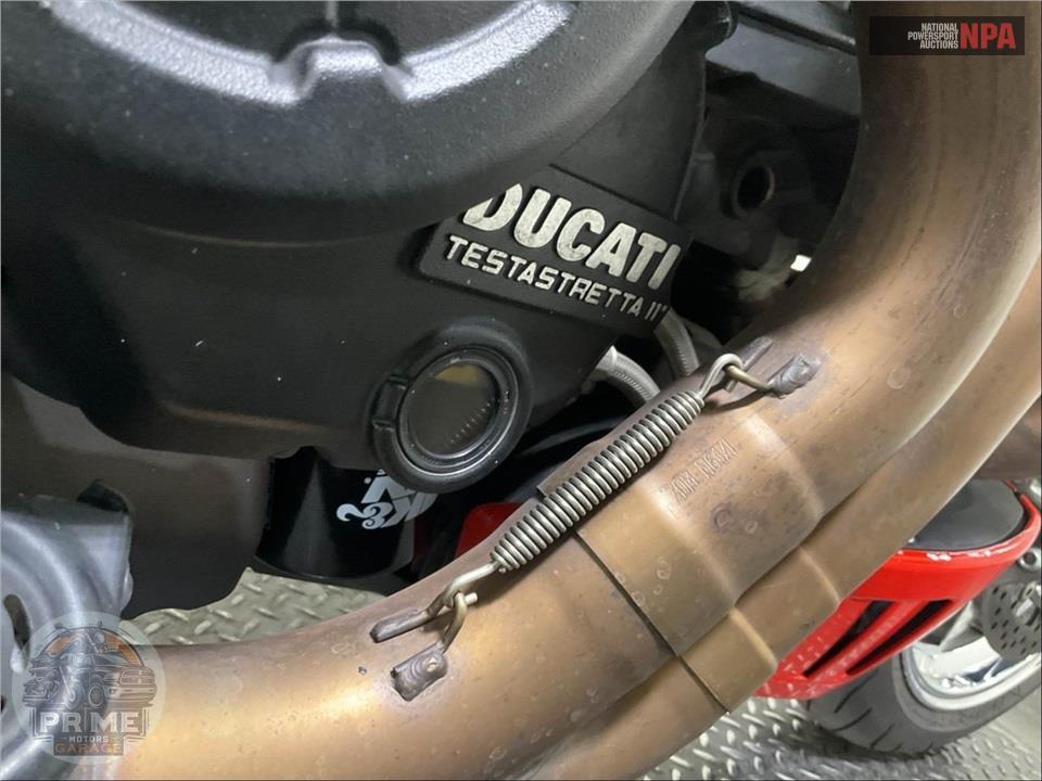 2015 Ducati DIAVEL CARBON RED — фото 9