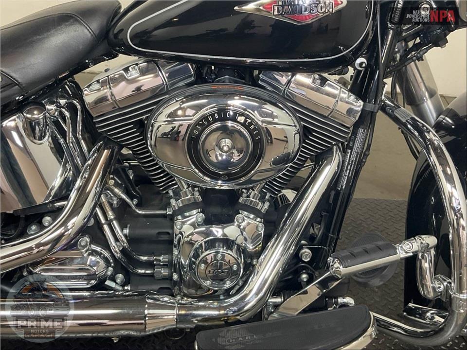 2015 Harley-Davidson FLSTC HERITAGE SOFTAIL CLASSIC — фото 6