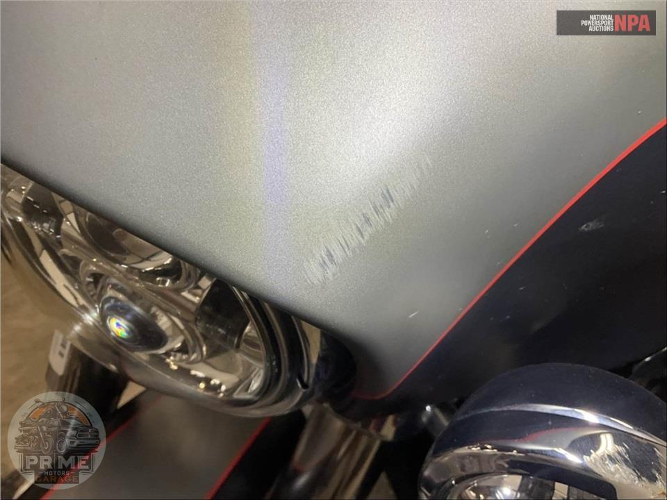 2019 Harley-Davidson FLHTK ULTRA LIMITED — фото 16