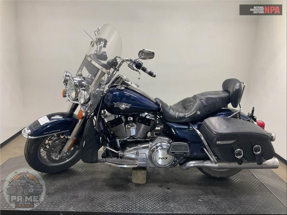 2013 Harley-Davidson FLHRC ROAD KING CLASSIC — фото 3