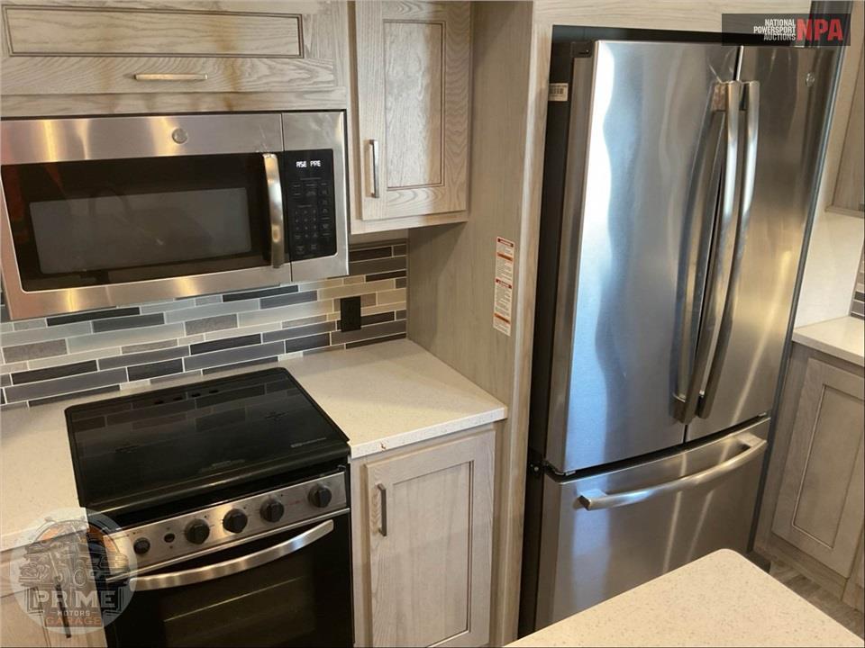 2021 Keystone Rv M-331 RL - MONTANA HIGH COUNTRY FIFTH WHEEL SERIES — фото 16