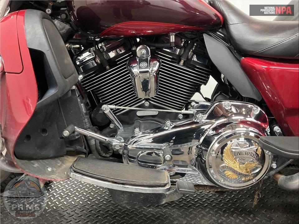 2018 Harley-Davidson FLHTCUTG TRI GLIDE ULTRA — фото 8