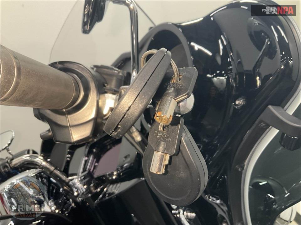 2019 Harley-Davidson FLHTK ULTRA LIMITED — фото 10
