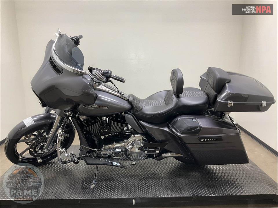 2014 Harley-Davidson FLHXS STREET GLIDE — фото 3