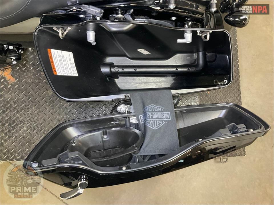 2018 Harley-Davidson FLHRXS ROAD KING SPECIAL — фото 17