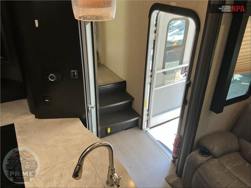 2017 Voltage M-3605 - TOY HAULER TOY HAULER SERIES — фото 9