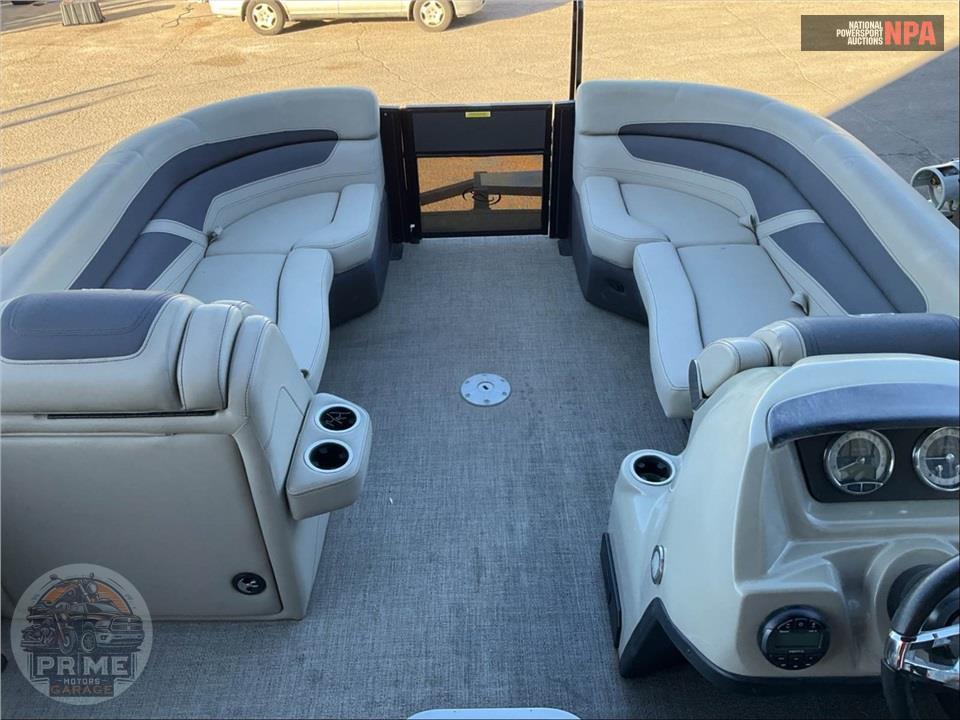 2022 Barletta Pontoon Boats C22UC TRI-TOON CABRIO SERIES L=24/E=1 200HP MERC OB — фото 21