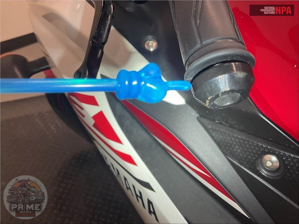 2015 Yamaha YZF-R3 — фото 38